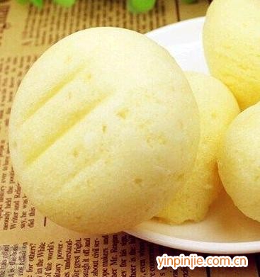孔金龍蒸蛋糕