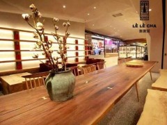 女性適合開(kāi)樂(lè)樂(lè)茶加盟店嗎?