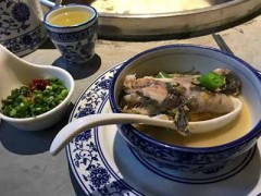 賀莊柴灶魚加盟費(fèi)多少？投資10萬元左右就可以開店