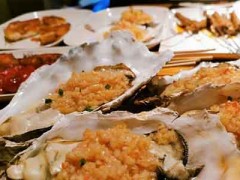 蠔太郎海鮮燒烤加盟費(fèi)多少？隱藏在深夜的美味海鮮燒烤店