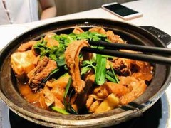 牛小灶牛腩牛雜煲加盟怎么樣？榮登大眾點(diǎn)評“必吃榜”