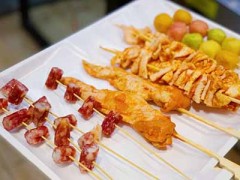 滿分炸串鋪加盟好嗎？南京本地的明星餐飲項(xiàng)目