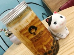 色彩搭配對于一家王小姐的茶加盟店的重要性！