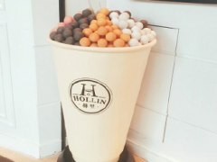 奶茶加盟品牌如何選擇，讓HOLLIN·赫里告訴你？