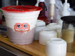 加盟奶茶行業(yè)應(yīng)該了解哪些問題——佬旺茶鋪