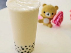 想要開(kāi)一家石龍奶茶加盟店，怎么能不了解奶茶行業(yè)的發(fā)展？