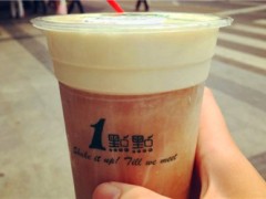 奶茶行業(yè)加盟哪家好？奶茶行業(yè)還能掙錢嗎？