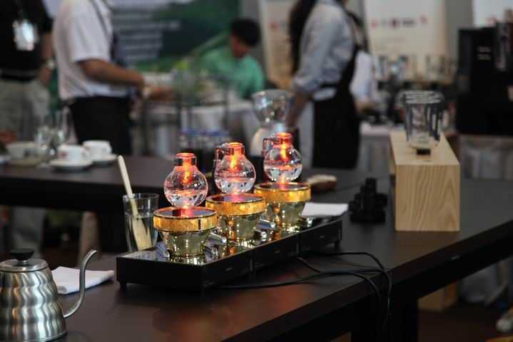“中國普洱咖啡杯”世界虹吸壺大賽是個(gè)怎樣的賽事？