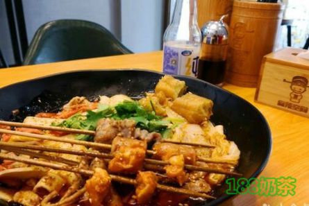 辣管家麻辣燙加盟多少錢？總部支持開店創(chuàng)業(yè)【表】