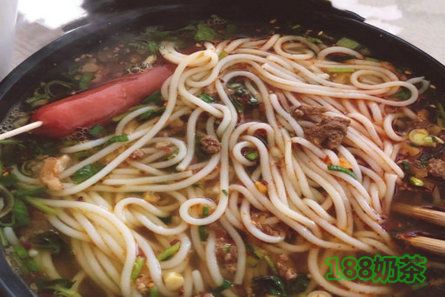 蕭國(guó)米線加盟怎么樣？宿州蕭國(guó)米線加盟多少錢？