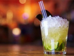 冰果漫吸奶茶加盟店在經(jīng)營上需要注意什么？