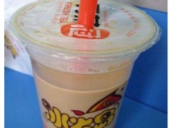 怎么樣才能讓冰火島奶茶加盟店吸引消費(fèi)者的注意力？