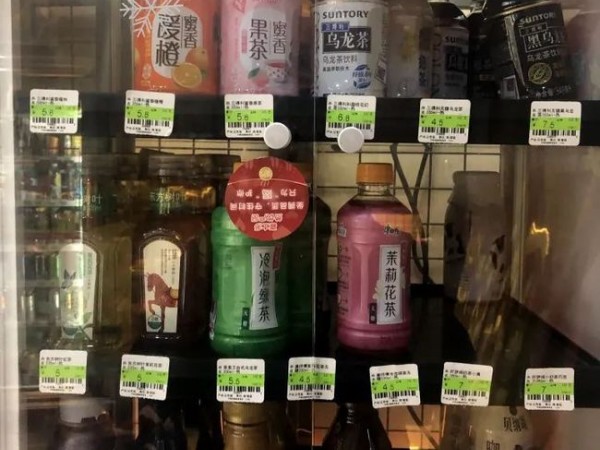 罐裝咖啡銷量比夏季漲了3成！這個冬季，杭州便利店的熱飲火了