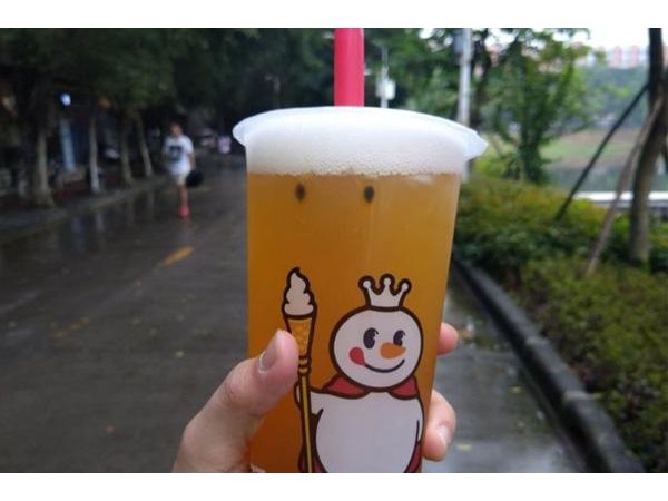 蜜雪冰城加盟總部電話是 ，好評(píng)率超過(guò)百分之