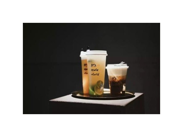 網(wǎng)紅茶飲現(xiàn)投資熱，業(yè)界：四成新品牌速生速亡