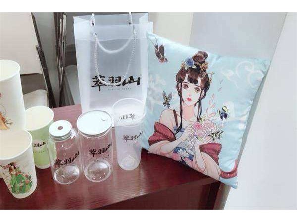 萃羽山加盟店將茶美學(xué)與品牌融為一體！