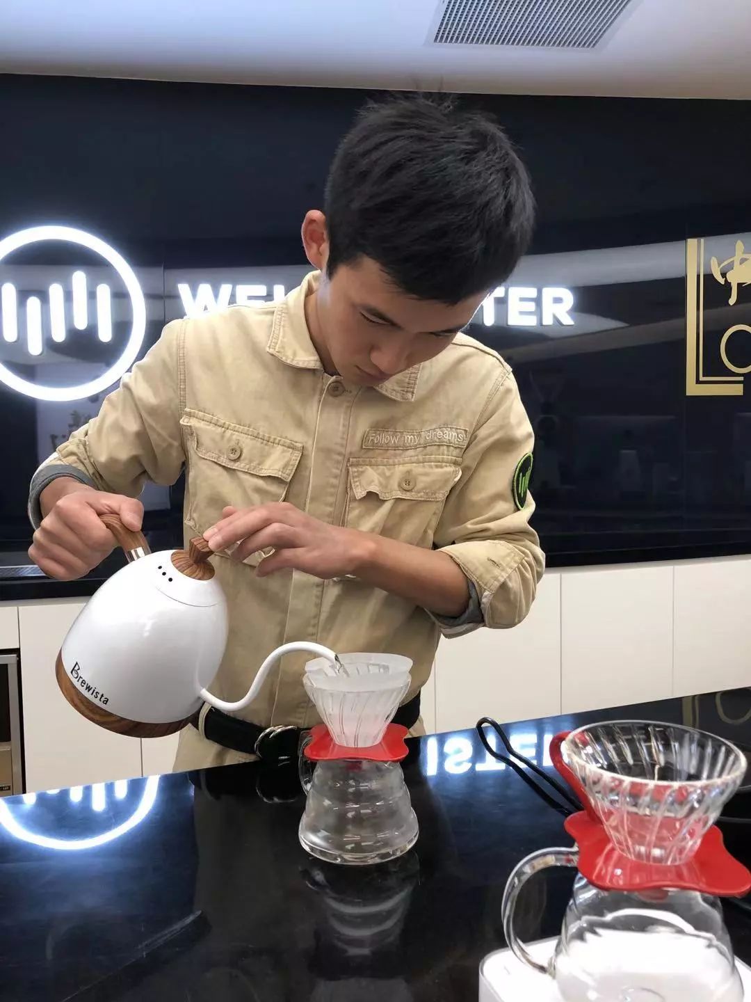https://image.ipaiban.com/upload-ueditor-image-20191112-1573551117341032894.jpg