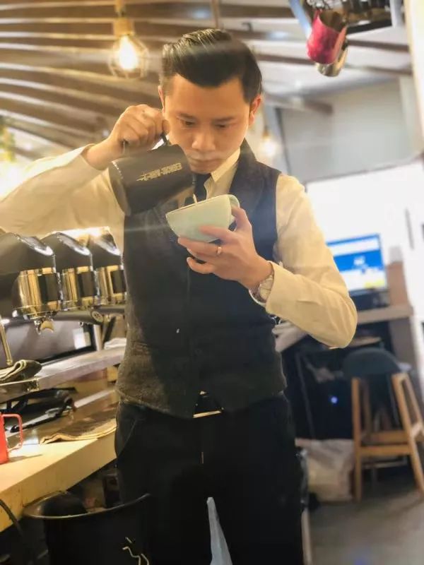 https://image.ipaiban.com/upload-ueditor-image-20191016-1571224194495056617.jpg