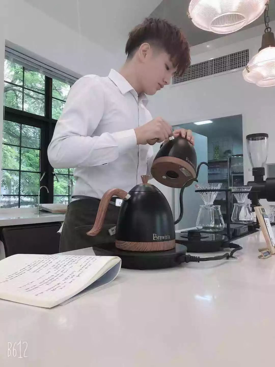 https://image.ipaiban.com/upload-ueditor-image-20191010-1570693629632000865.jpg