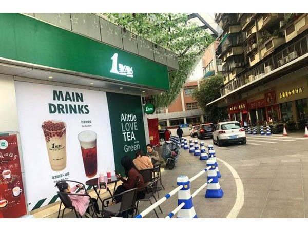在一線城市開家 平方米的一點(diǎn)點(diǎn)奶茶加盟店需要多少錢
