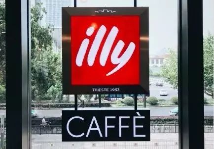 歲的意大利“老將”illy直面星巴克，要在中國(guó)市場(chǎng)全線開店