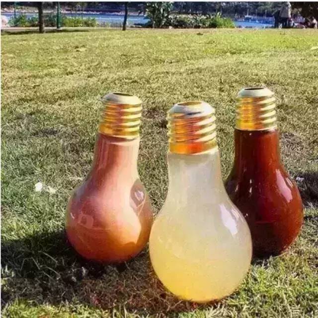 情人節(jié)“電燈泡奶茶”走紅！老板，給我個最亮的！