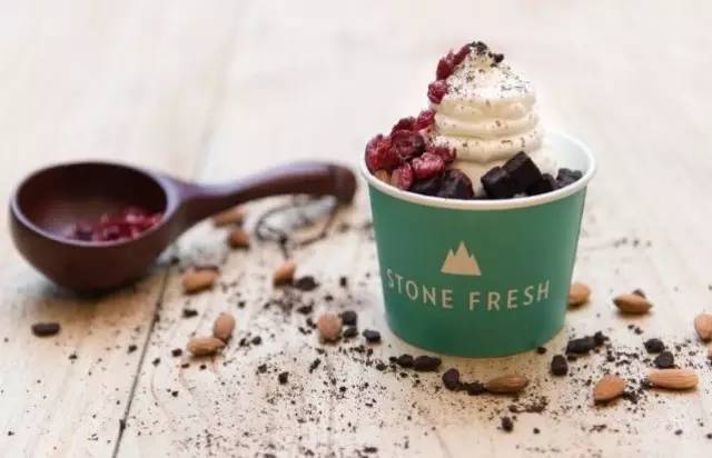 將色彩融進酸奶冰激凌，逼格滿滿識別度高誰人不識？