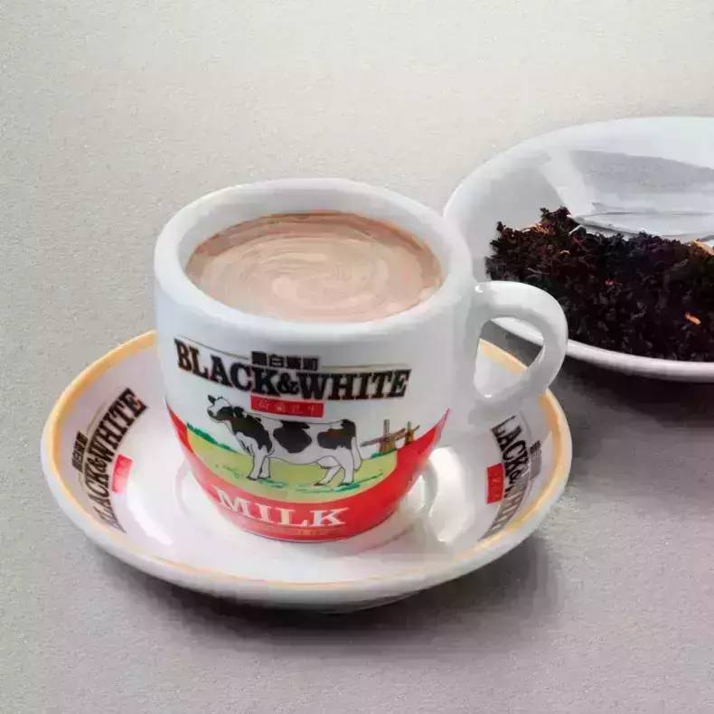 黑白淡奶 周年慶在武漢召開(kāi)