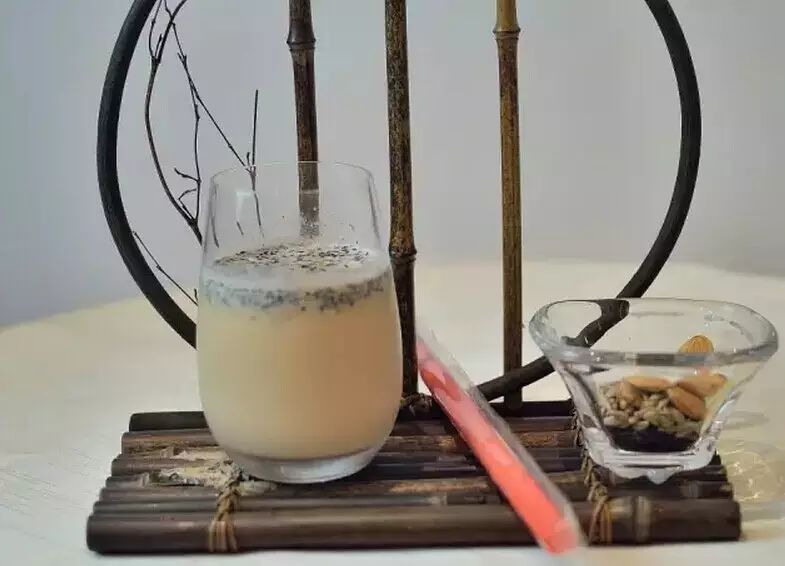 升值了，華北賽區(qū)冠軍作品賣出萬元