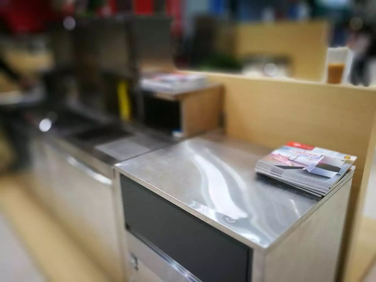 一家飲品店如何實現(xiàn)吧臺定制