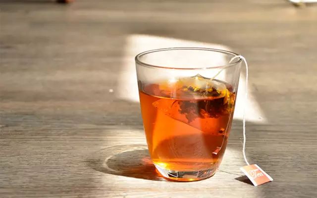 顧客問飲品店為什么不洗茶？ 我們這樣回答他