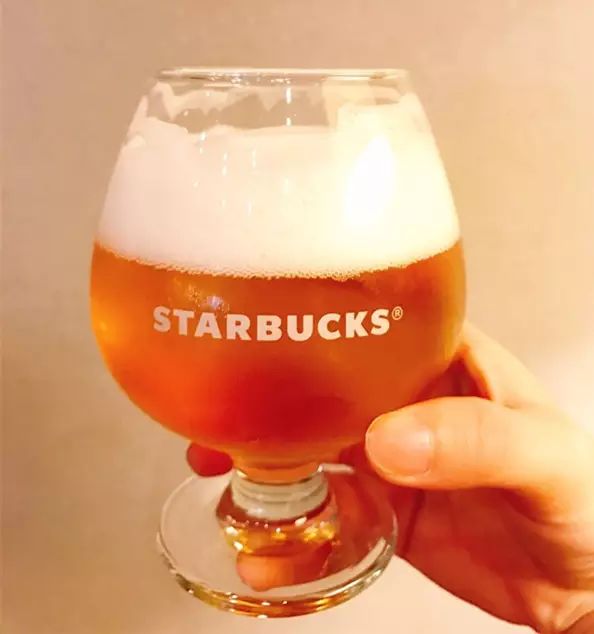 亞洲首站 臺(tái)灣星巴克引入酒類飲品晚上變身小酒館