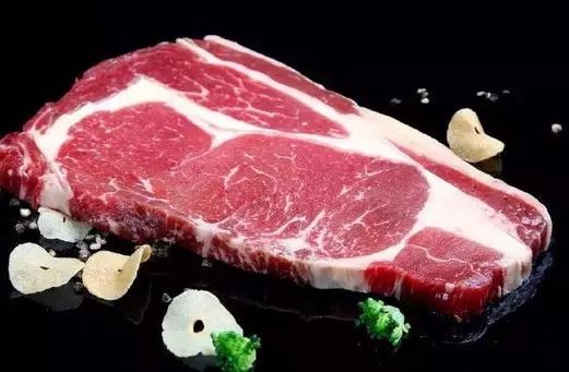 電視臺(tái)稱牛排用“膠水”粘起來(lái)，行業(yè)協(xié)會(huì)發(fā)嚴(yán)正聲明