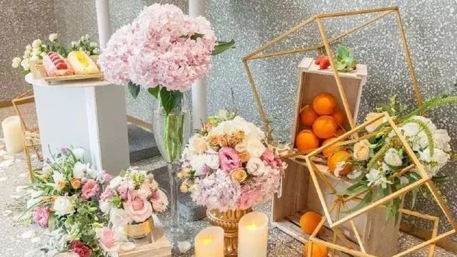 『奈雪の茶』魔都首家“花主題”茶飲店！