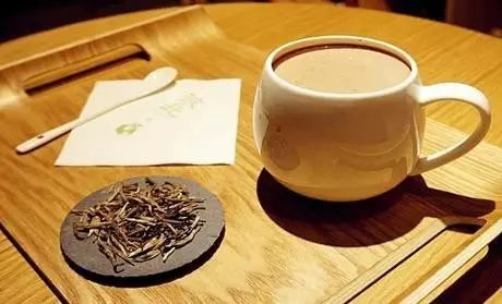 有資本、有技術(shù)、有人才，那些瘋跑了一年的新式茶品牌再回顧