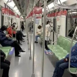 什么！在地鐵喝奶茶最高罰款元
