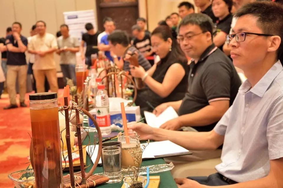 華中區(qū)比賽評(píng)委確定， 月 日長(zhǎng)沙等你來(lái)！