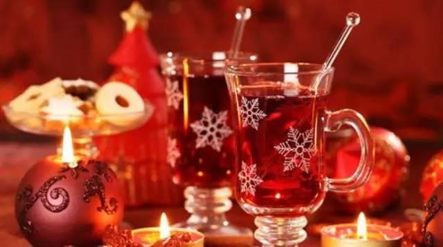 快報(bào)傾情特供 款圣誕特飲，幫你召喚圣誕老人！