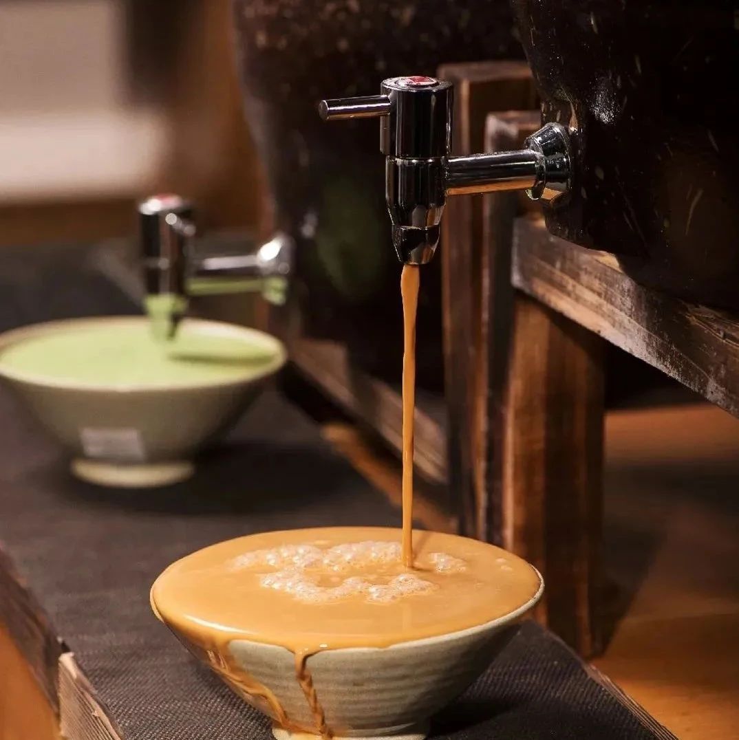 服務(wù)超 家知名茶飲品牌 窺見這家茶企工廠的秘密