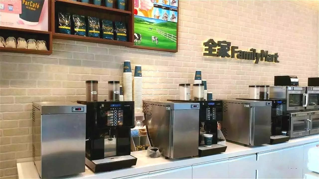便利店持續(xù)“打劫”咖啡館：搶產(chǎn)品、搶顧客、還要搶空間體驗