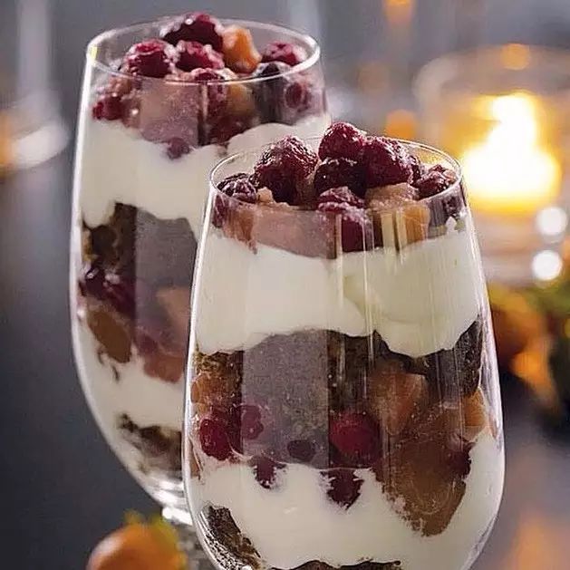 你以為這是一瓶飲料。錯(cuò)了！它其實(shí)是一塊蛋糕！