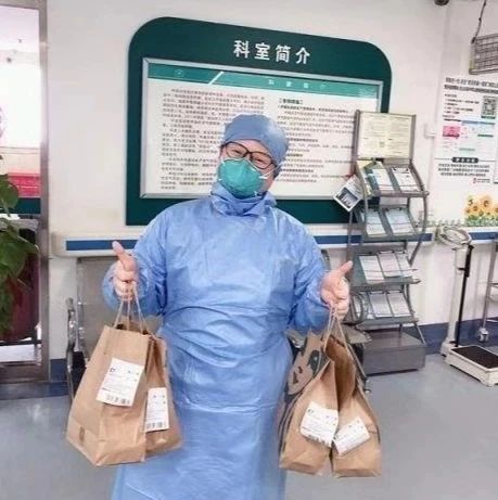 疫情期間，奶茶成最暖心的慰問品 感謝堅(jiān)守一線的“抗疫”戰(zhàn)士