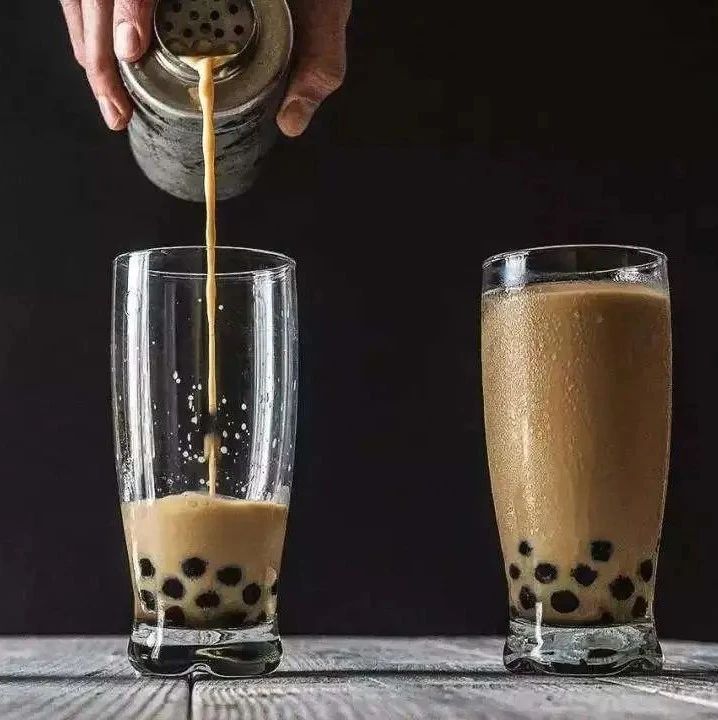 吳亦凡申請限消令，兩家網(wǎng)紅茶飲公司法人被限制高消費(fèi)