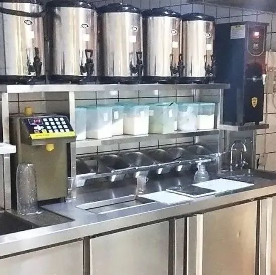 開奶茶店 營業(yè)額一天元 怎么辦？神回復(fù)瞬間治愈