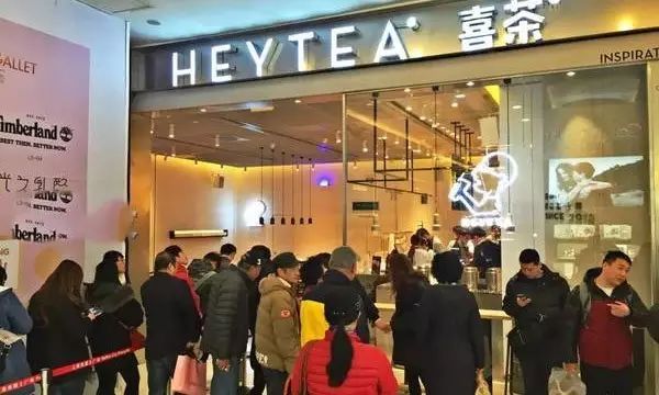 冷思考：為一杯茶飲排隊超過三小時的他們，還會再等下一杯嗎？