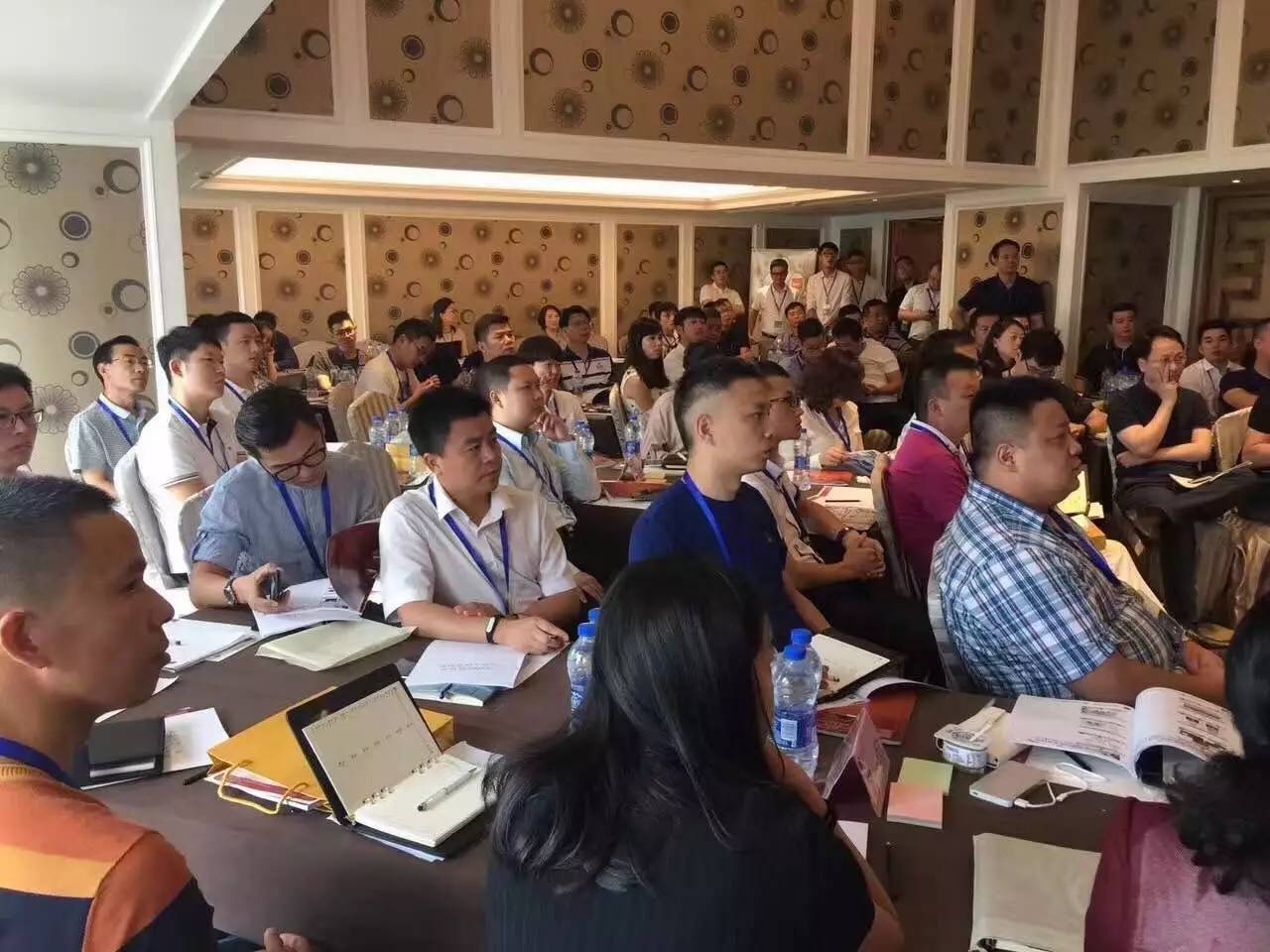 要開萬個店！成了這 個飲品連鎖店的目標(biāo)！