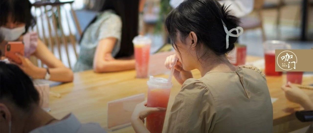 一個奶茶店老板的年終總結：年營收提升 %，我做了一些“慢動作”