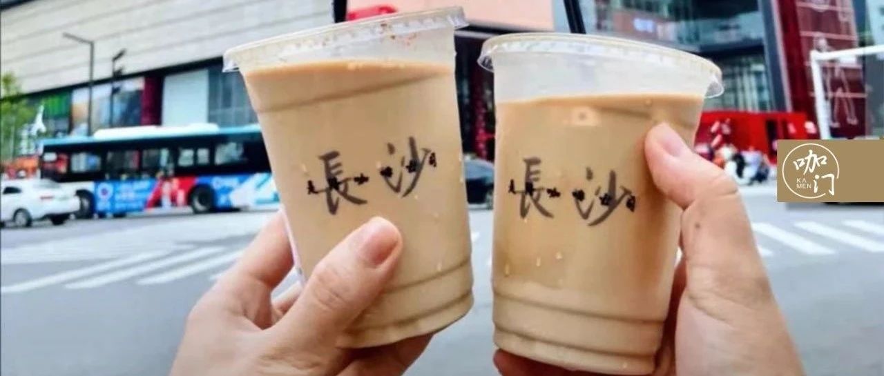 一天 杯、熱門(mén)榜TOP！平咖啡小店如何做好“打卡”生意？