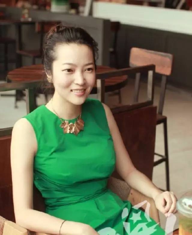 奶茶妹妹婚后進(jìn)軍茶行業(yè)：數(shù)億入股嫩綠茶