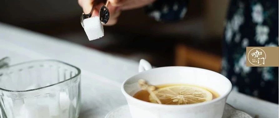 怎么降低一杯奶茶的含糖量？張老板想了 個辦法